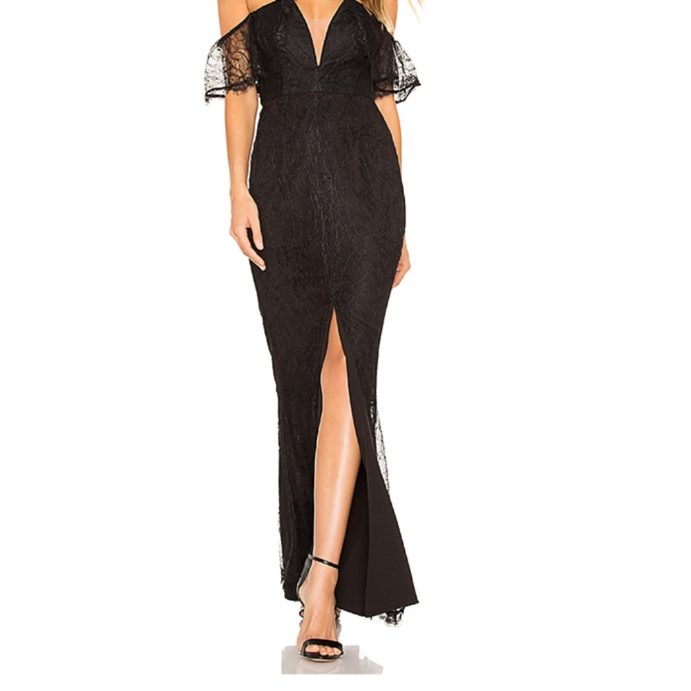 Ana Clara Gown in Black